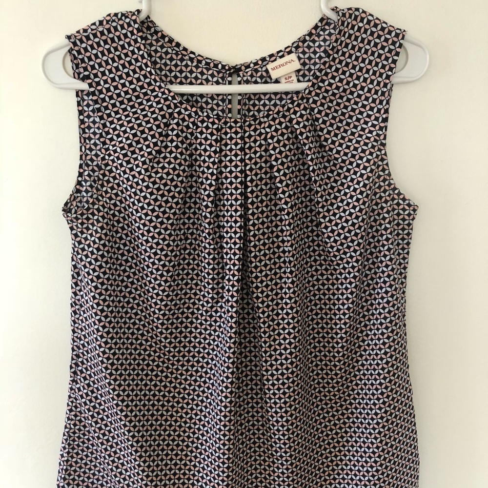 Women’s sleeveless blouse